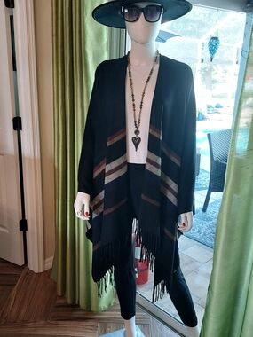 Black Fringe Open-Front Alpacha Wool Blend Poncho Wrap w Stripes. One Size: NWT.